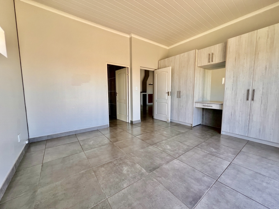 5 Bedroom Property for Sale in Laguna Sands Western Cape